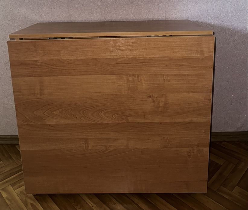 Продам Стол книжка