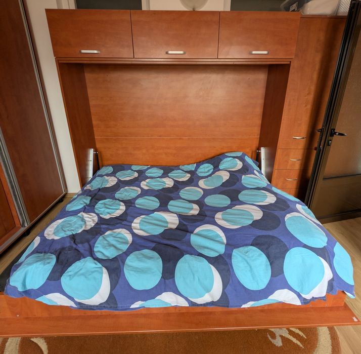 Pat rabatabil pe perete (200x140)cu spațiu de depozitare