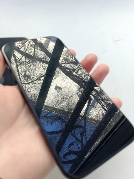 Продам Айфон 15 в идеале