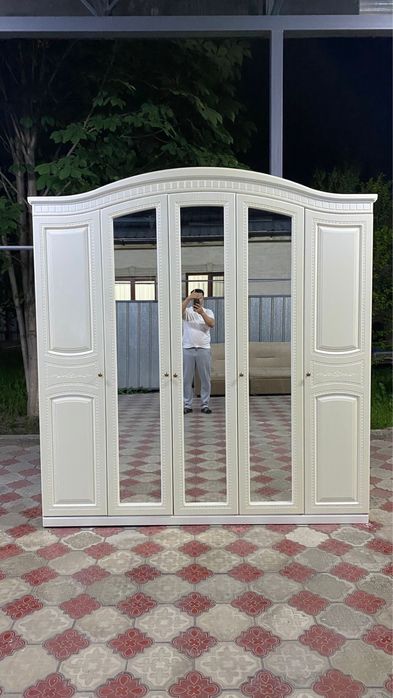 Спальный гарнитур + доставка