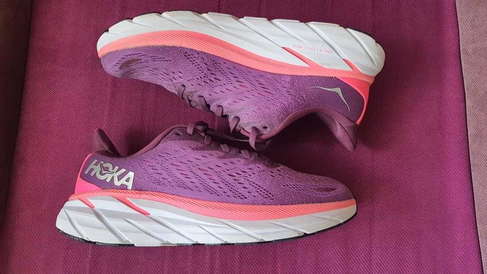Adidasi alergare HOKA Clifton 8 marimea 40