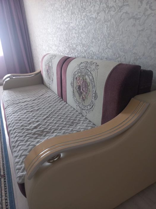 Продам хороший диван