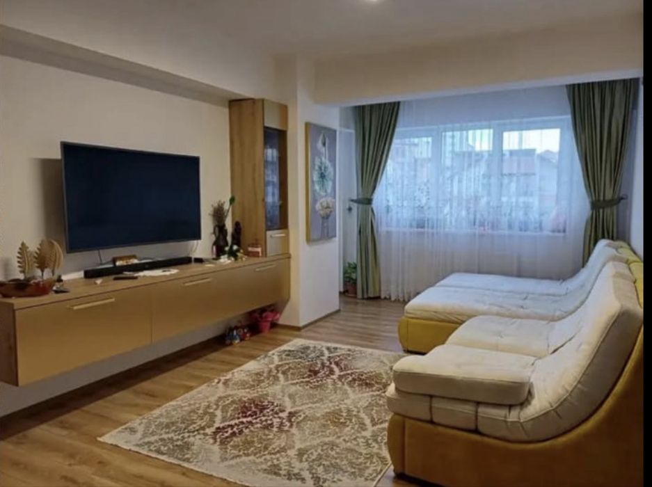 Apartament 3 camere(77m) Bulevardul Mihai Viteazu