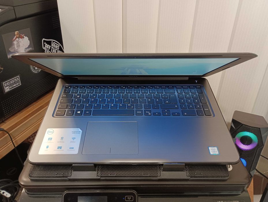 Лаптоп Dell Inspiron 15  i5-7200U - 15,6"