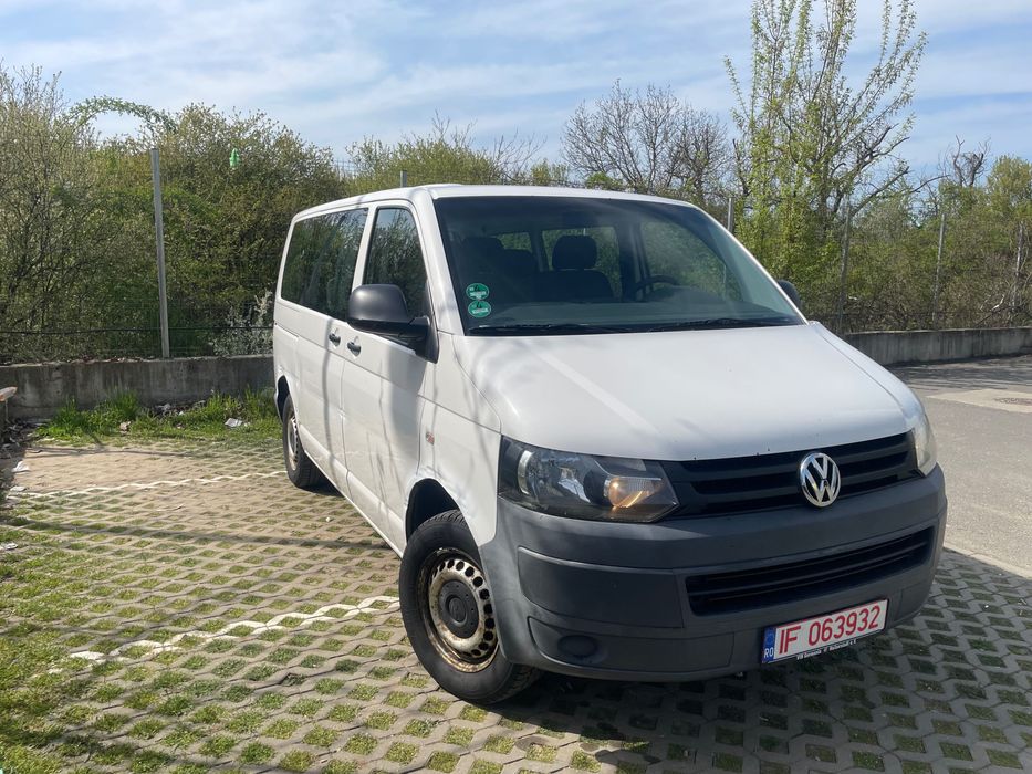 Vânzare Vw Transporter 2.0 TDI 8+1 locuri 7000 euro