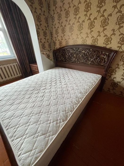 Беларусский спальный гарнитур с матрасом