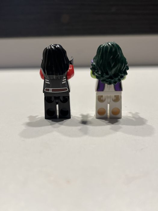 Lego Hulk vs Red Hulk original