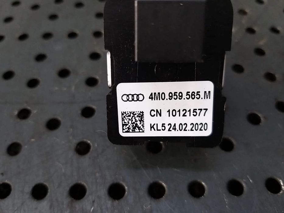 Buton reglaj oglinzi audi a4 b9 8w 4m0959565m