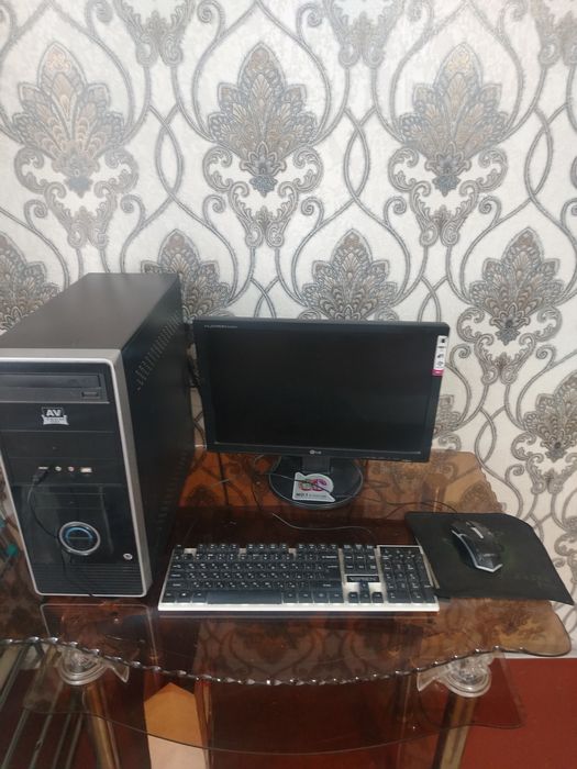 Офисный компьютер