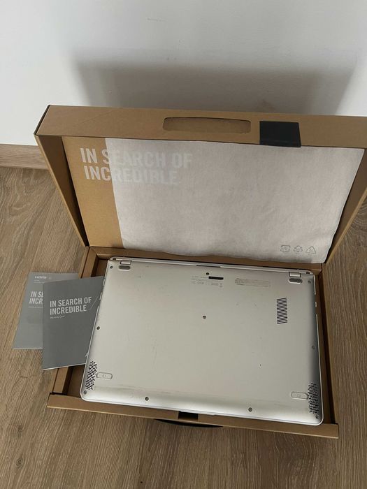 Asus VivoBook S15 S530UA-BQ057 – i5 Gen 8 / 8GB RAM / 256GB SSD / Full HD / Tastatură iluminată