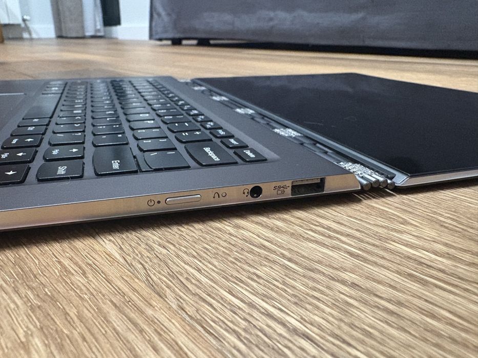 Лаптоп Lenovo Yoga 910 + Yoga mouse - премиум ултрабук, алуминиев