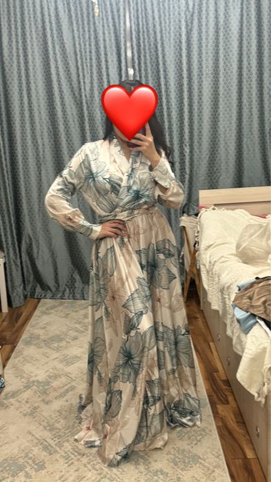 Продам вечерние платья