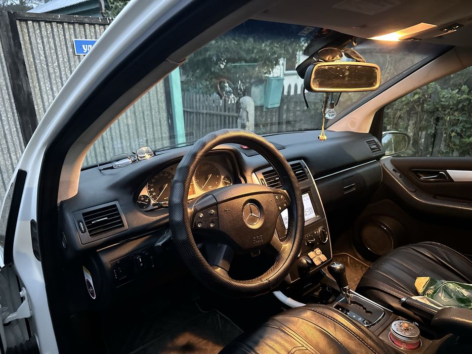 Mercedes B170 на автомате