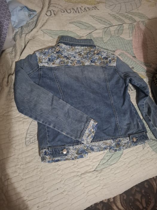 Джинсовая куртка