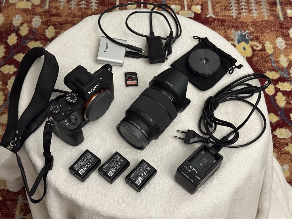 Sony A7 II Full Frame + Obiectiv 28-70mm + 3 baterii | Stare excelentă