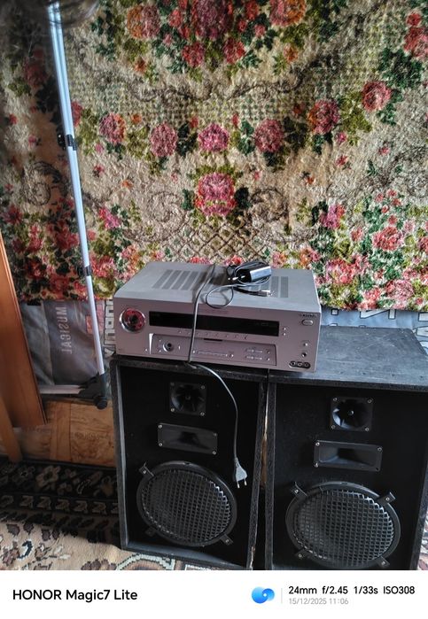 Vand boxe sony cu stație