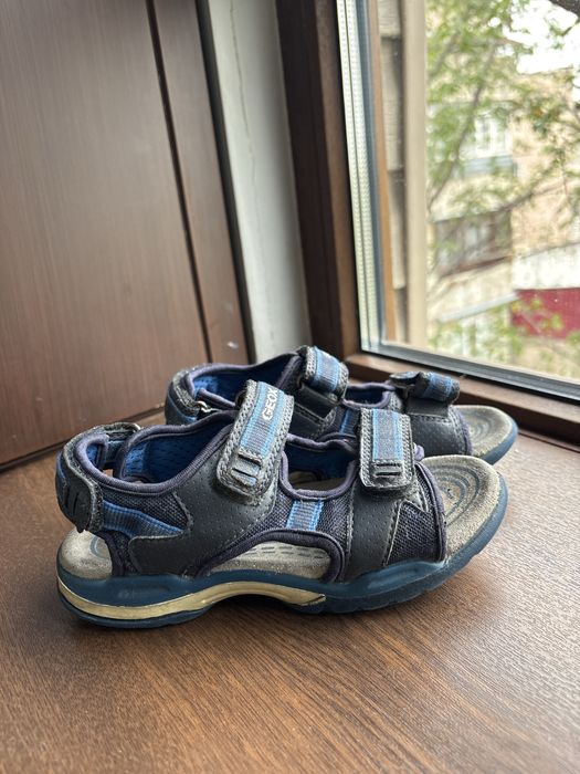 Продам сандали детские