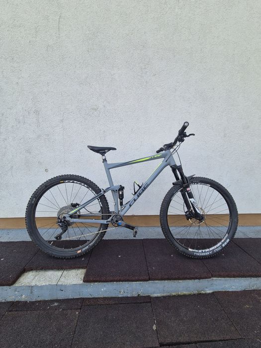 Bicicleta cube full stereo pro