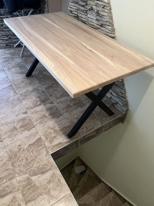 Трапезна маса от Ясен