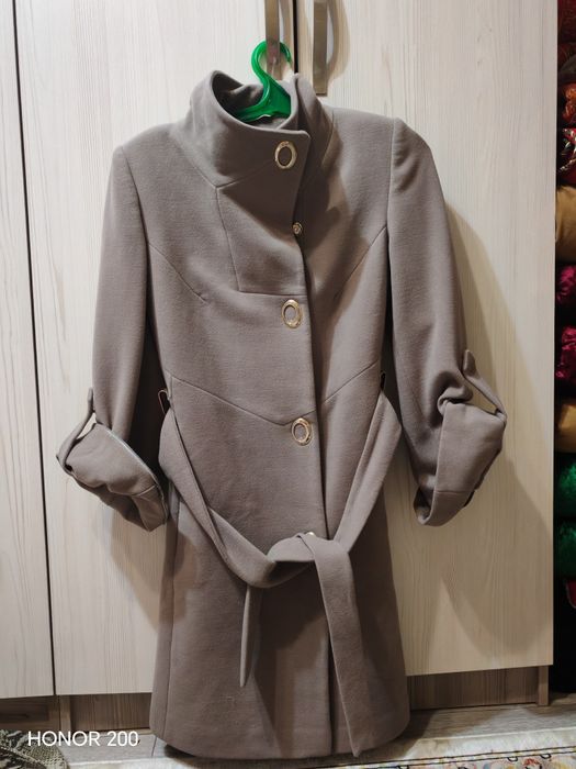 Продам пальто жен.