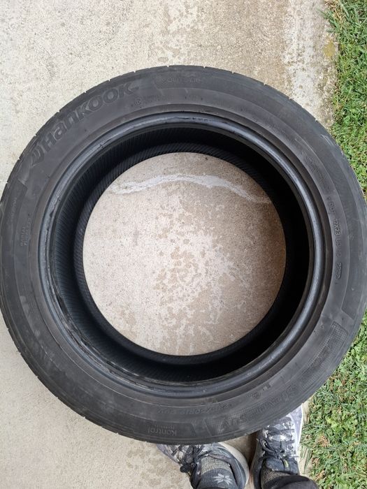 Vând cauciucuri vara hankook
