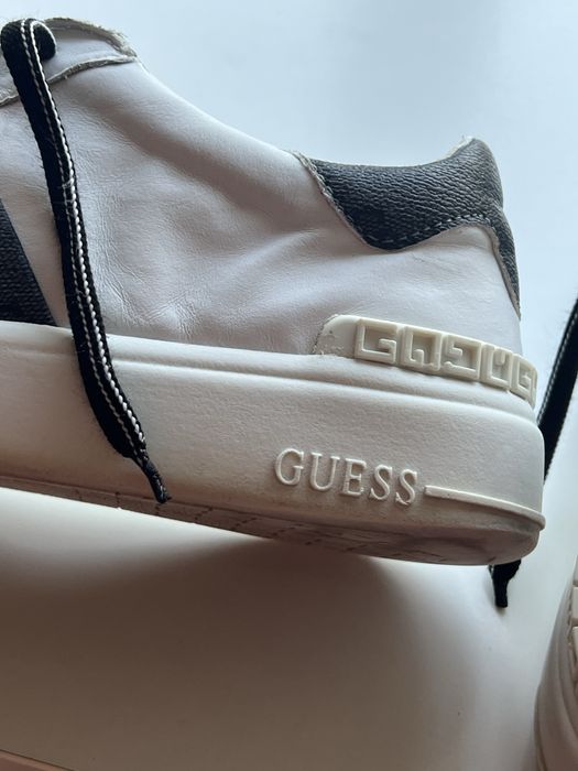 GUESS Сникърси Verona Stripe Low 43