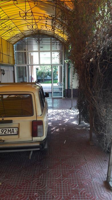 Участок 5,75 соток, метро "Дустлик"