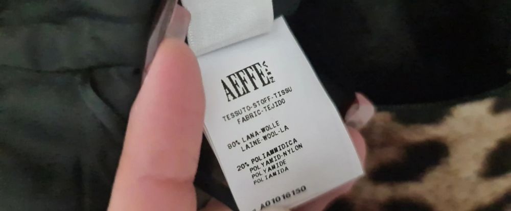 Fusta Moschino Cheap and chic