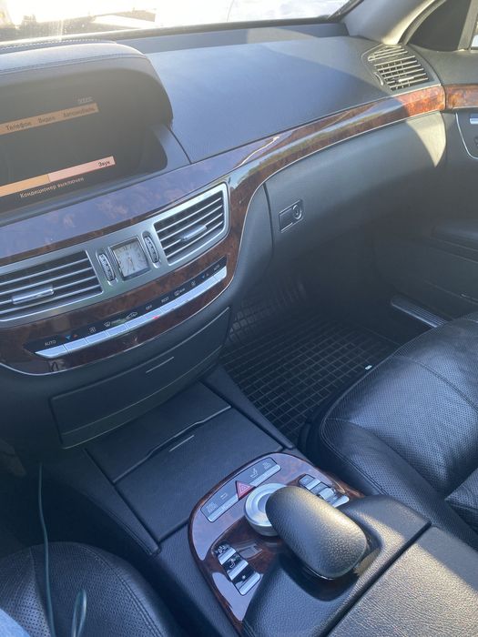 Мерседес 221