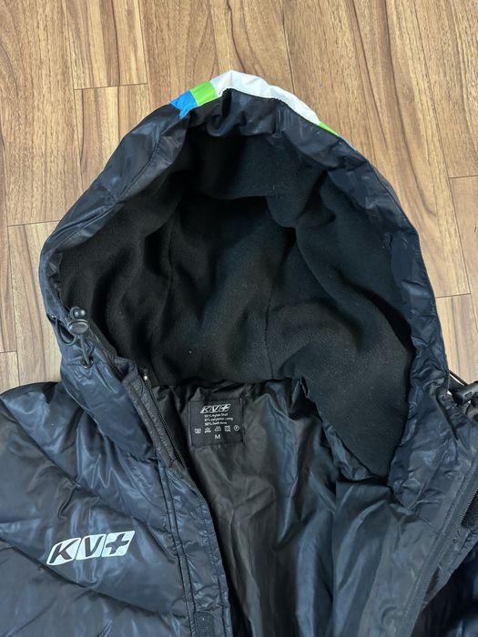 Продам зимние куртки