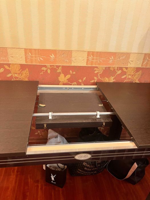 продам стол 130 на 80 см