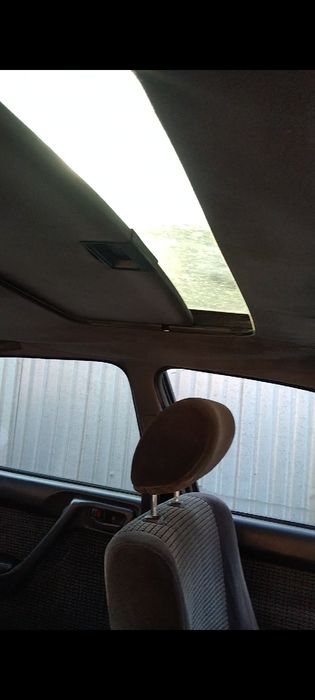 Продам Тойота карина е