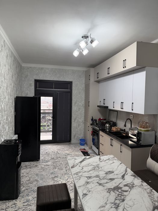 Без маклера. Сдается долгосрочно. Иностранцам или семье.