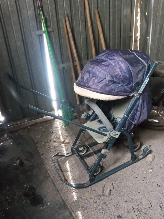 Продам санки-коляску