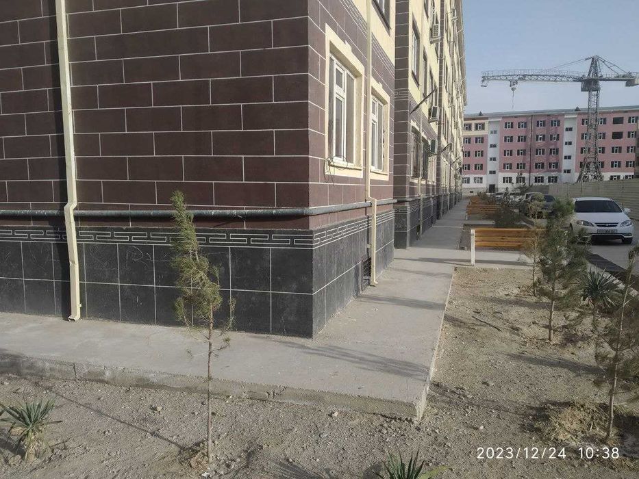 yangi uy sotiladi. 1-etajdan. Ipoteka bor