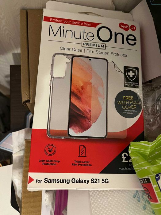 tech 21 калъфка и стъклен протектор бъндъл за SAMSUNG S21