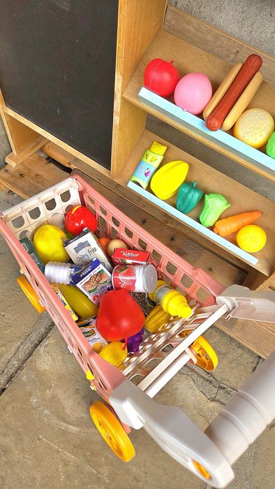 Детски дървен магазин