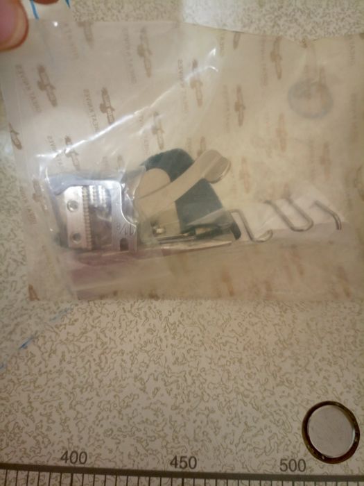 Продаю  Швейная машинка