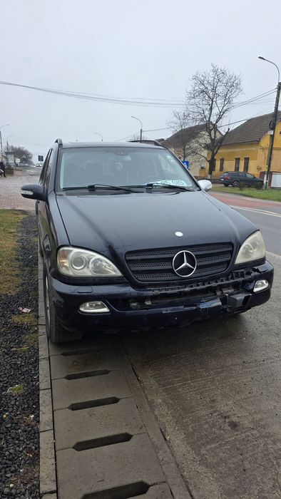 Mercedes ML270 / manual /  Cui tractare/ avariat / impozit 2026 platit