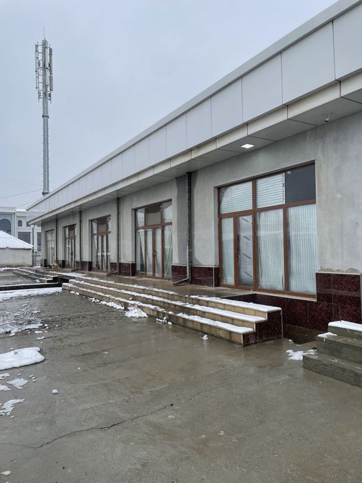 1200 kv.m tijorat binosi — Yangi bozor ro‘parasida