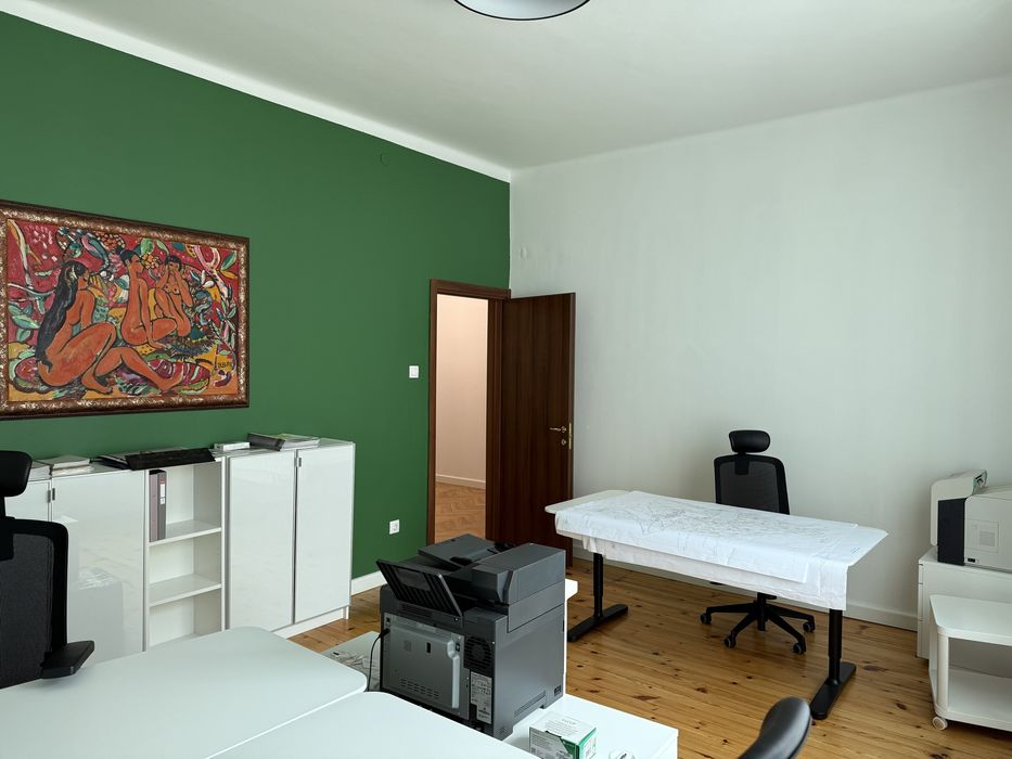 Дава се под наем Четиристаен апартамент в София, Медицинска академия - 100 кв.м за 1500 € - Снимка #6