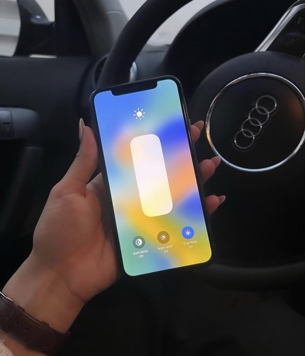 IPhone 11 Pro Max Yengide Holati