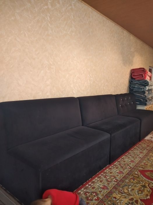 Срочно Диван и тумбы