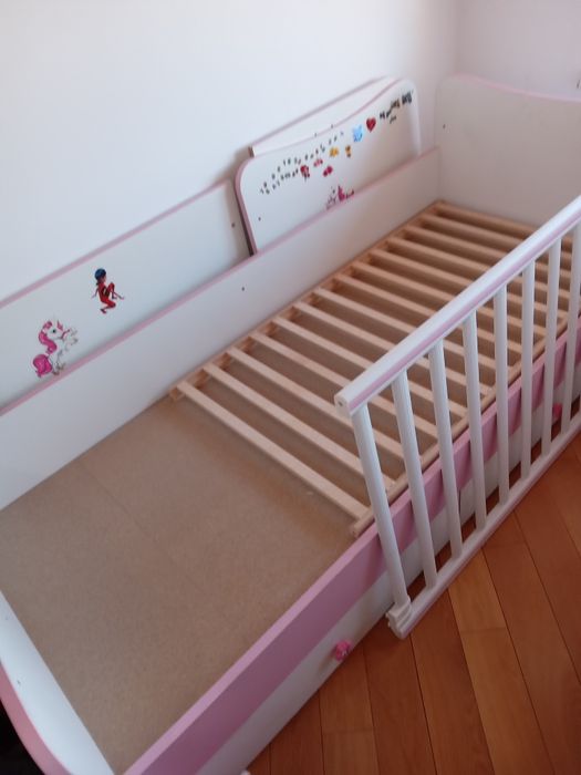 Бебешко и детско трансформиращо легло , матрак от алое вера ,музикална