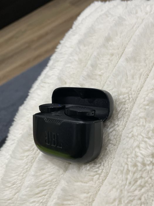 Vand jbl tune 130nc TWS