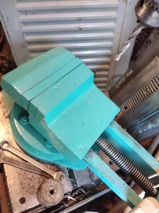 Тиски сверлильный