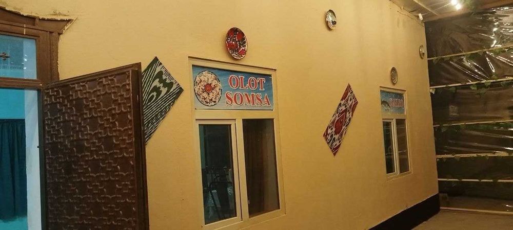 Oshxona binosi sotiladi