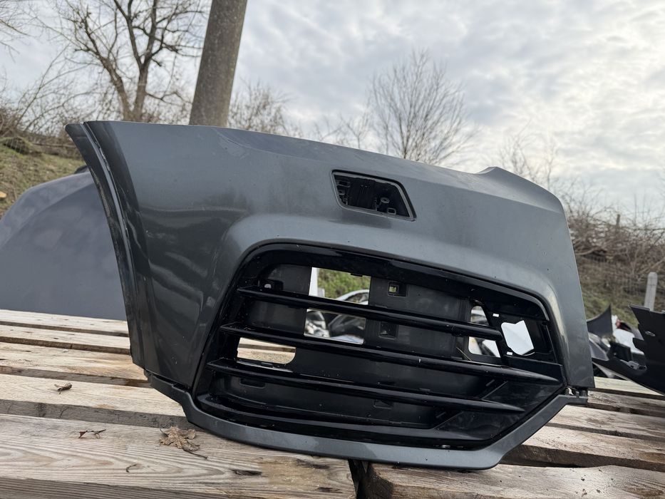 Броня /Десен Ъгъл от броня Audi Q3 S Line