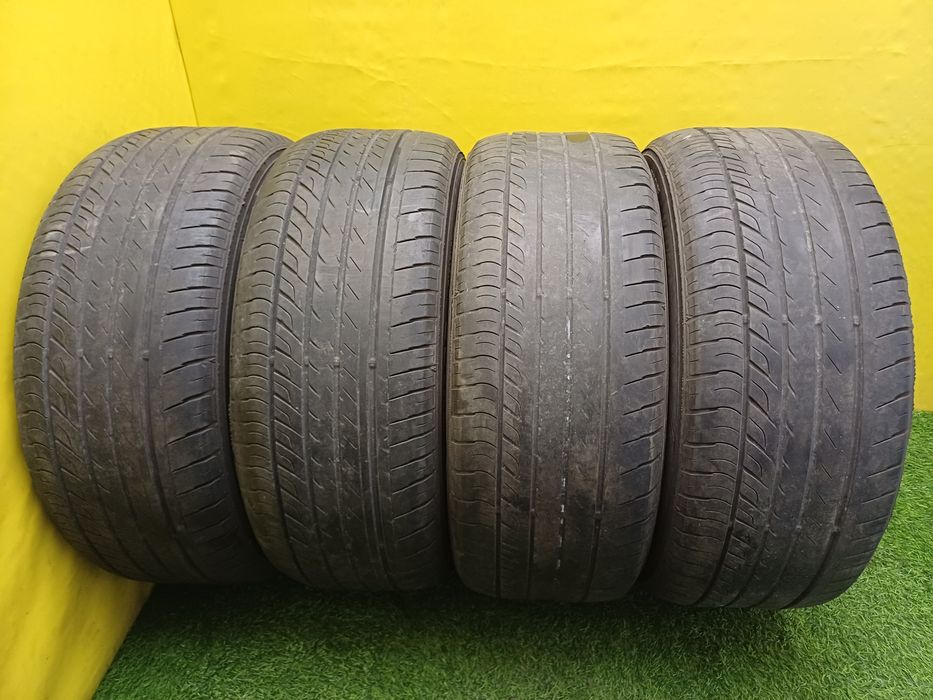 Шины 225/55 R16 Dunlop комплект.