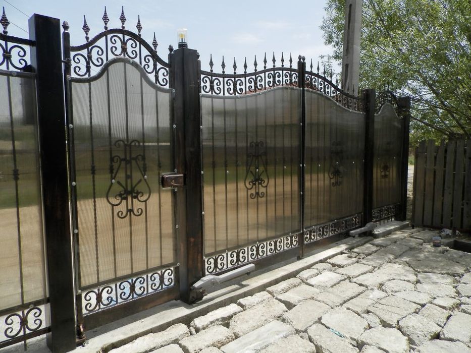 garduri și porți tip jaluzea fer forjat șipcă metalică plasă bordurat